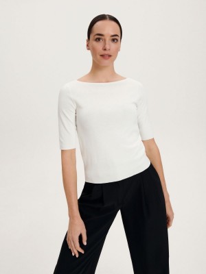Reserved Viscose rich top Ivory | WF136-01X